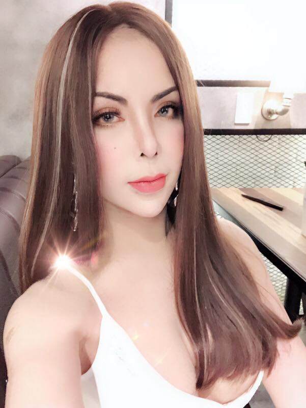 sau bien chung nao silicone, hot girl chuyen gioi trieu followers tiep tuc khoe anh sua mui! - 2